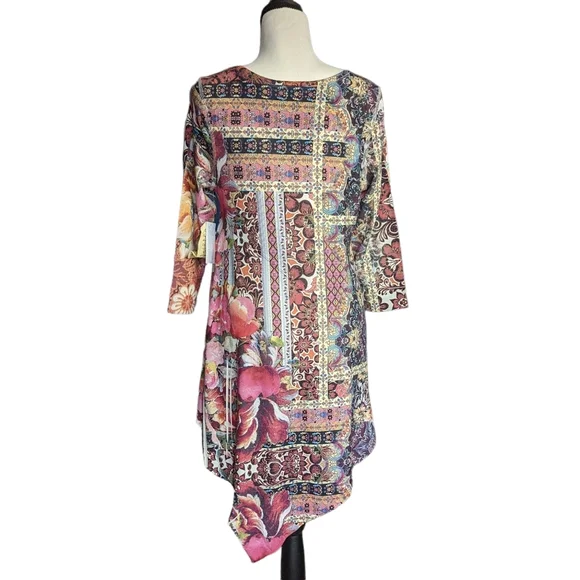 NWT One World Floral Print V-neck 3/4 Sleeve Handkerchief Hem Line Size S - Picture 4 of 9